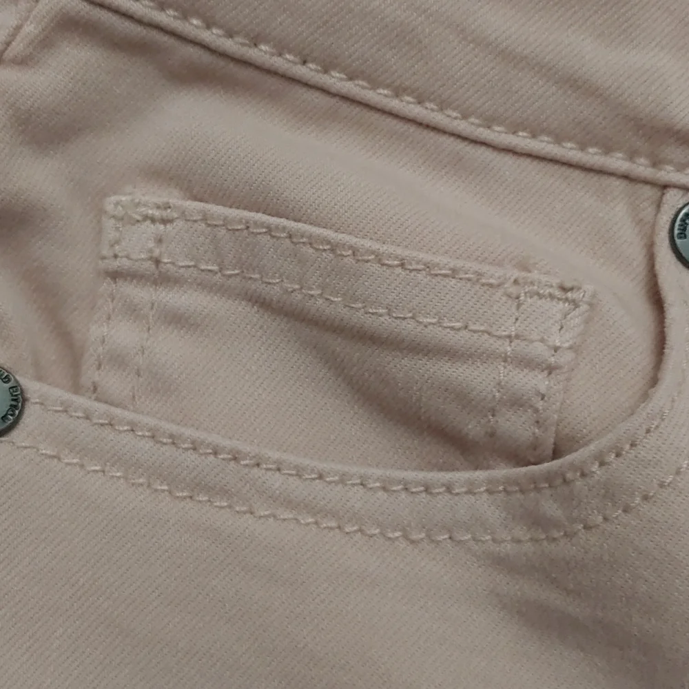 Buffalo David Bitton Women's Size 10 Mid-Rise Soft Capri